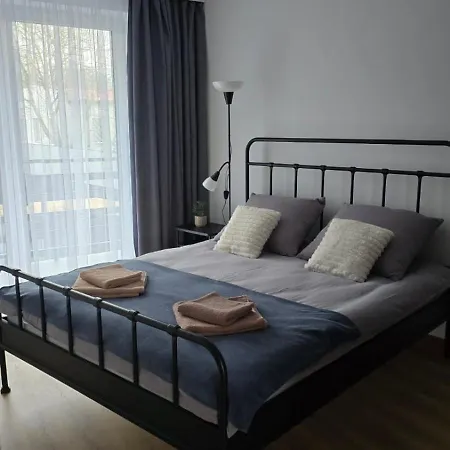 Zurawia 1 - Pietro 1