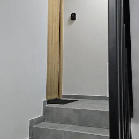 Zurawia 1 - Pietro 1 Apartamento