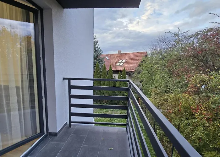 Zurawia 1 - Pietro 1 Apartamento *