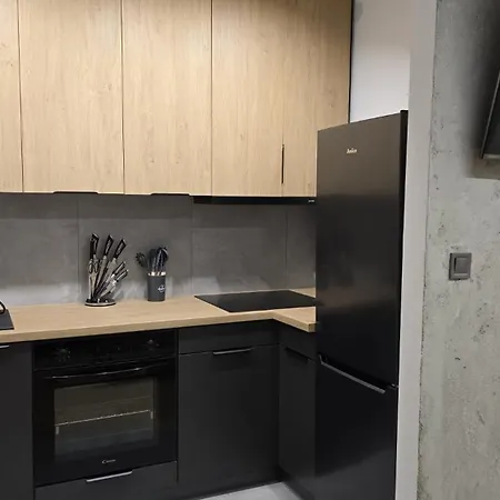 Zurawia 1 - Pietro 1