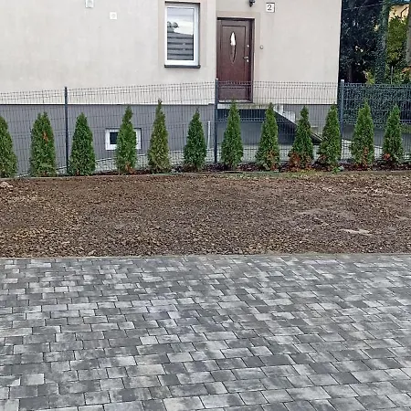 Zurawia 1 - Pietro 1 *